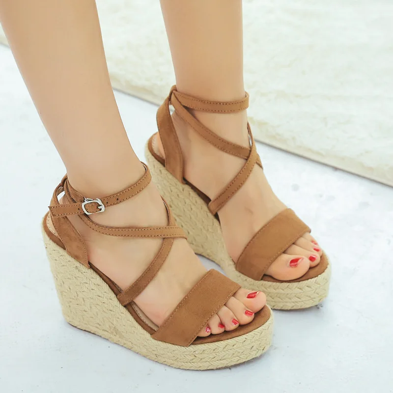 Сандалии женские на танкетке классические Босоножки с открытым носком