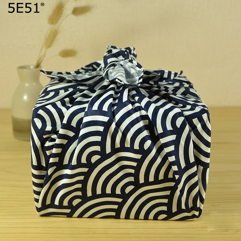 Японский фурошики хлопок 100%/Япония классическая печать/много использования/для