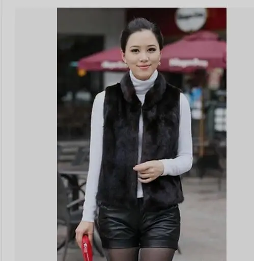 Черно белый Повседневный женский короткий жилет из искусственного меха норки