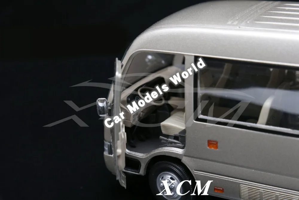Автобусная модель для внедорожника бизнеса микроавтобуса 1:24 (золотой) +