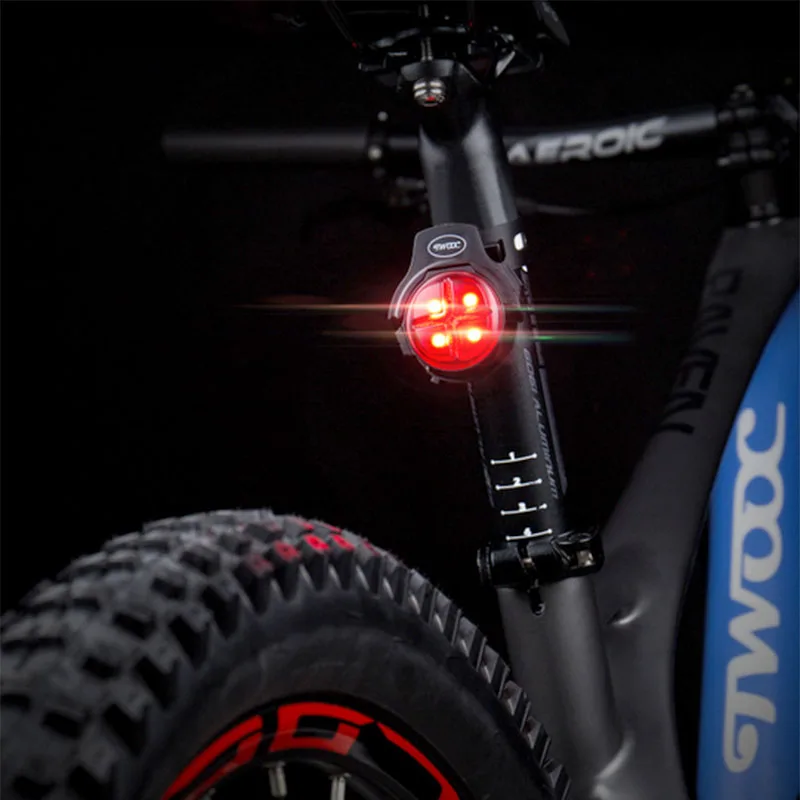 Умный задний светильник велосипед светильник USB Беспроводной зарядки светодиодные интеллигентая(ый) работает на основе электромагнитной индукции от включения тормоза для езды на велосипеде, MTB велосипеда светильник ходовой огонь
