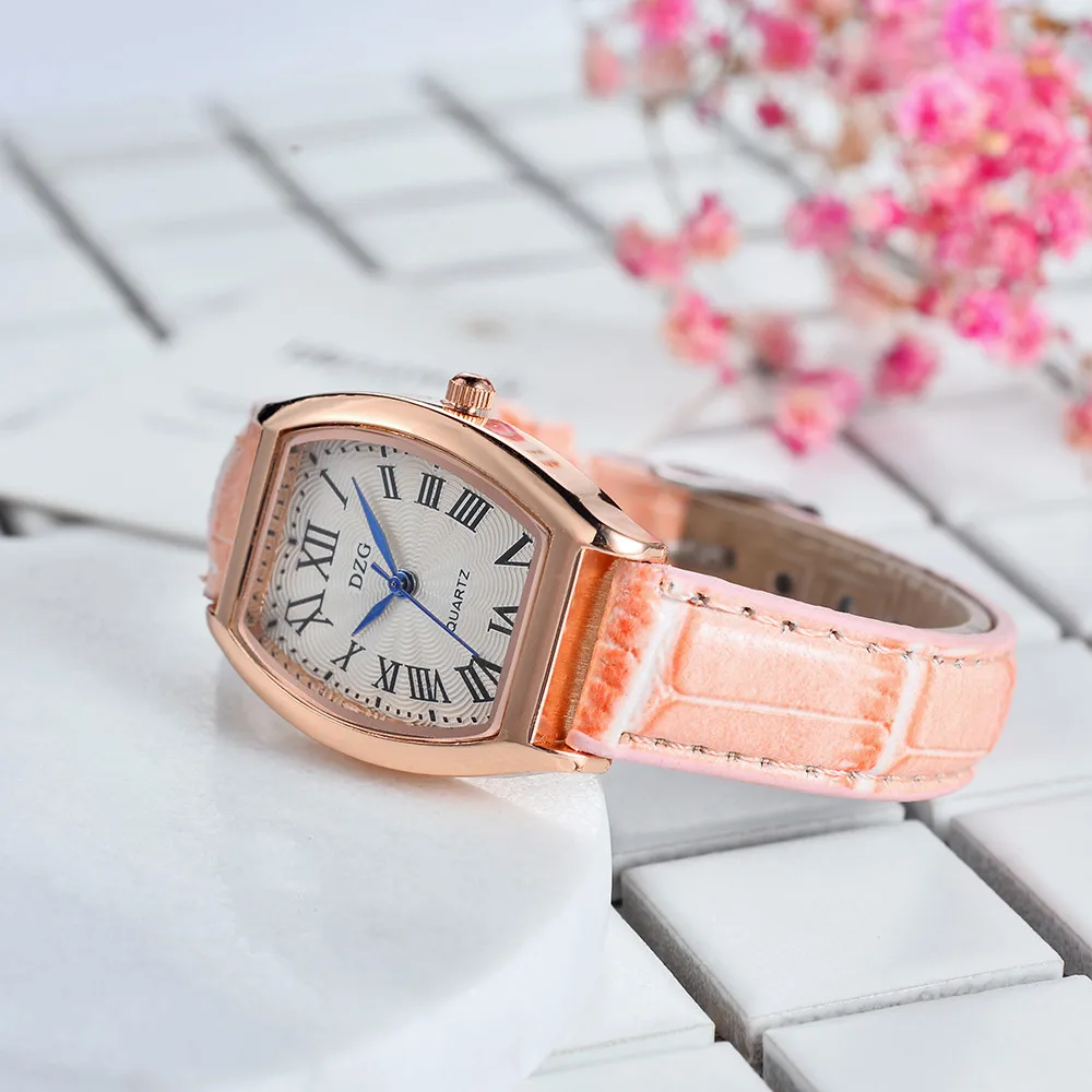 Женские наручные часы в форме бочонка с ромбовидными аналогами кварцевые