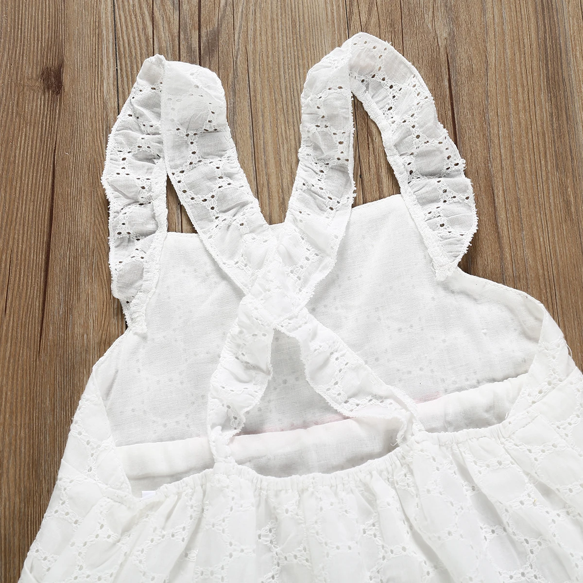 Новый летний сарафан для маленьких девочек белая юбка с дырками нарядная одежда