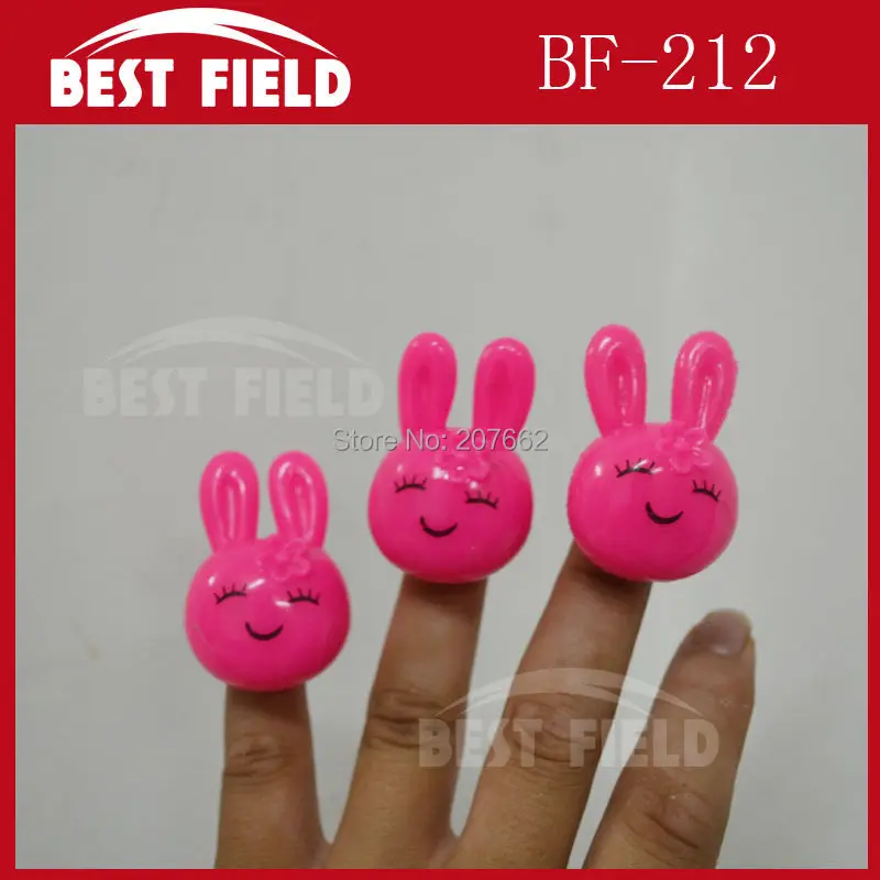 Бесплатная доставка 36 шт./лот светящиеся кольца на кроличьем пальце мигающие