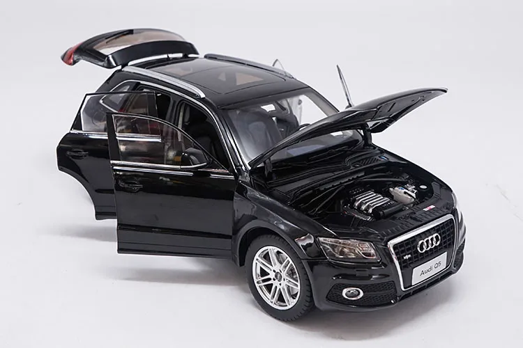 Новинка 1:18 AUDI Q5 SUV литая под давлением Модель автомобиля игрушки для детей рождественские подарки коллекция оригинальная коробка
