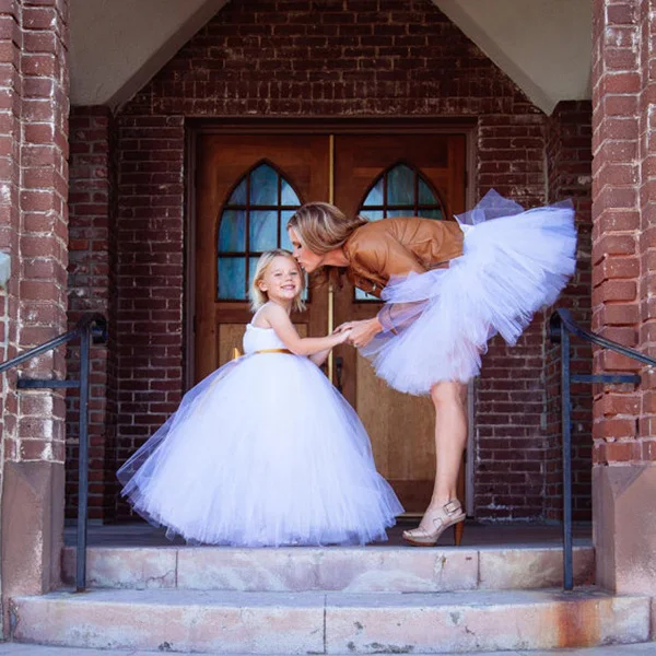 Белые вечерние комплекты с юбкой пачкой для мамы и дочки на свадьбу день рождения