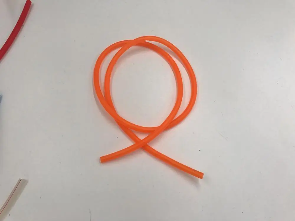 Orange 5 мм 1 м мотоциклетная трубка для подачи топлива, шланг для бензиновой линии для KAWASAKI z750 zrx1200 daeg er-4n для SUZUKI gsf 1250s и т. Д - Цвет: Orange