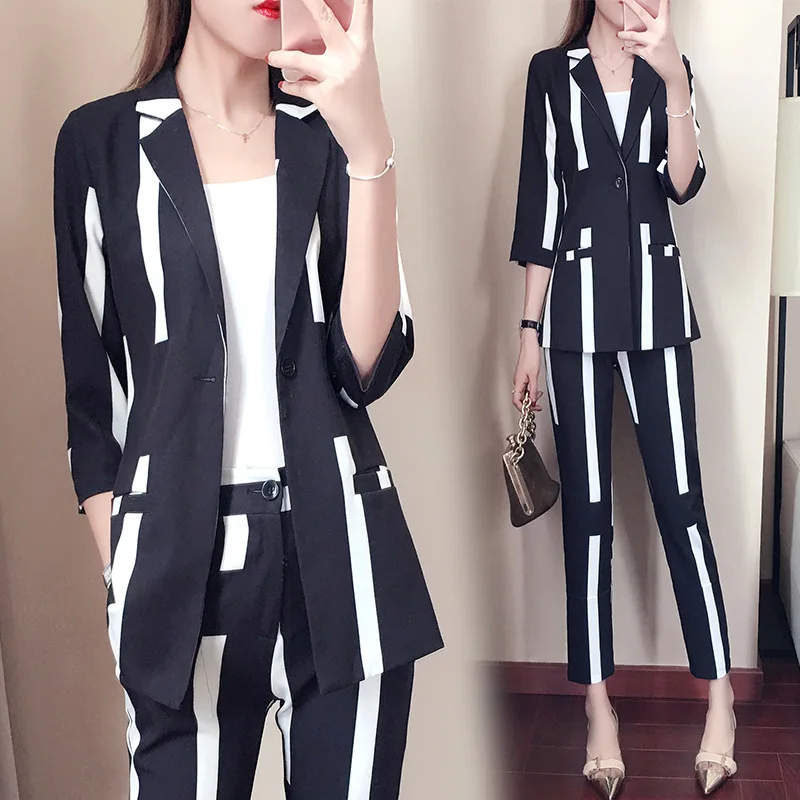 Женский костюм в полоску из двух предметов Корейском стиле на весну|Спортивные