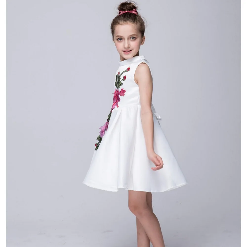 2017 Идеальный Летний Бальное платье Печати Цветок Вышивка Пятно Молнии Детские