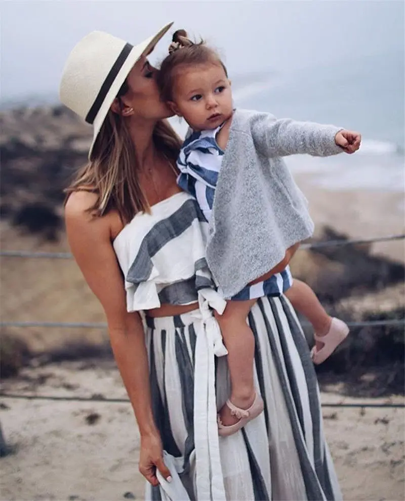 Одежда для маленьких девочек летний комбинезон в полоску пляжный костюм детская