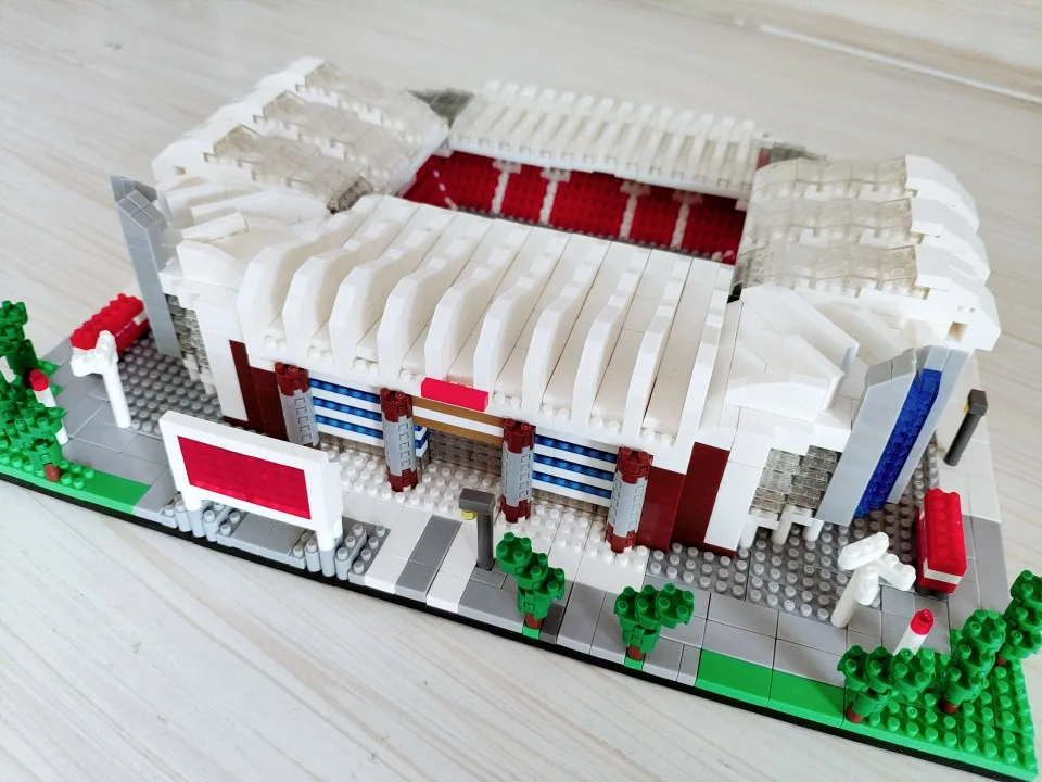 Алмазные блоки не совместимы с Legoed футбол клуб поле стадион модель строительные