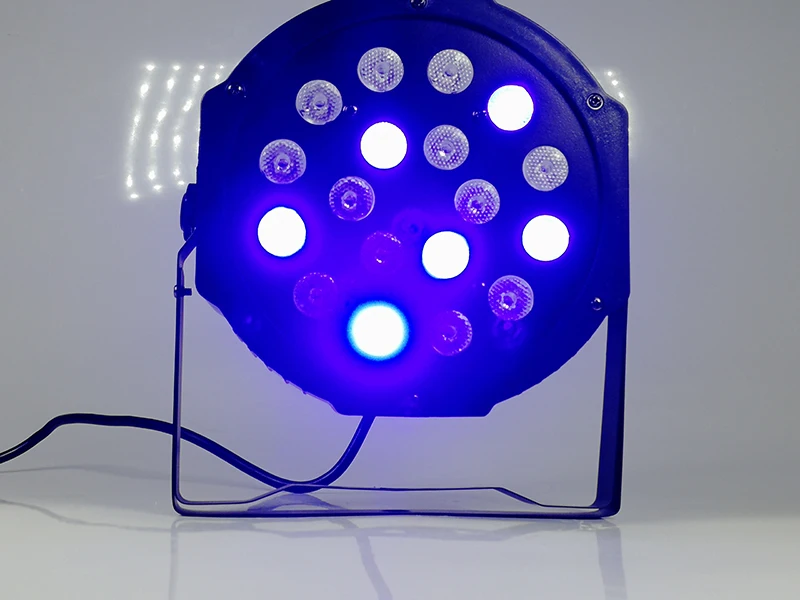Фото 18x3 Вт Светодиодный светильник rgb dj par вечевечерние цветной s led light rgb led dmx512dj equipment 18x3 Вт Светодиодный светильник rgb dj par вечевечерние цветной s led light rgb led dmx512dj equipment