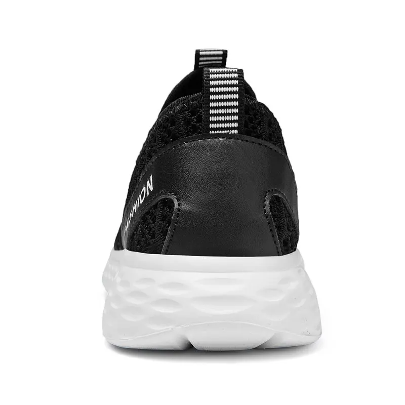 Мужские кроссовки из дышащей сетчатой ткани черные и серые для бега тренировок в