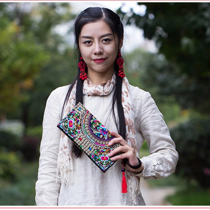 

2018 Ethnic Boho Embroidered Floral Long Wallet Gift High Quality Brand Cotton Blend Wallet Female National Retro Shoulder Purse