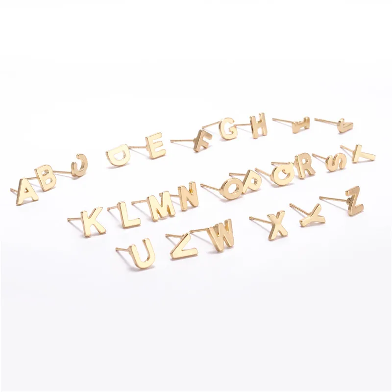 2017 новая мода маленькая начальная шпилька подружки невесты подарок буквы серьги
