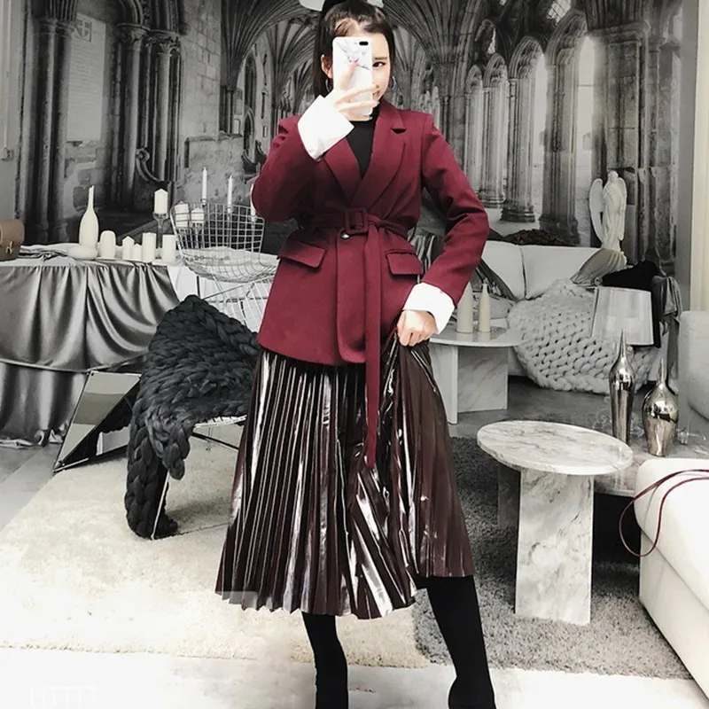 TWOTWINSTYLE PU Leather Elastic Female Skirts Solid High Waist A Line Pleated Skirt For Women Fashion Korean Style 2018 Autumn | Женская