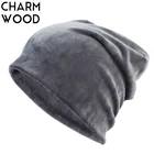 Теплая зимняя бархатная шапочка для женщин