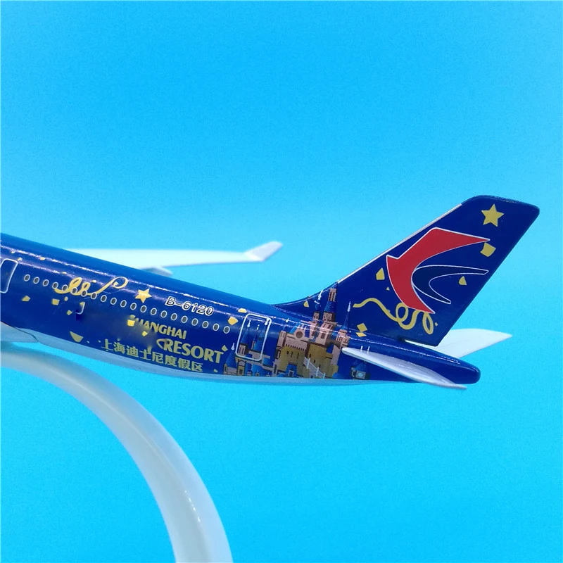 

20cm Eastern Airlines theme aircraft airplane model A330 alloy ornaments Shanghai air tourism souvenirs Aircraft model ornaments