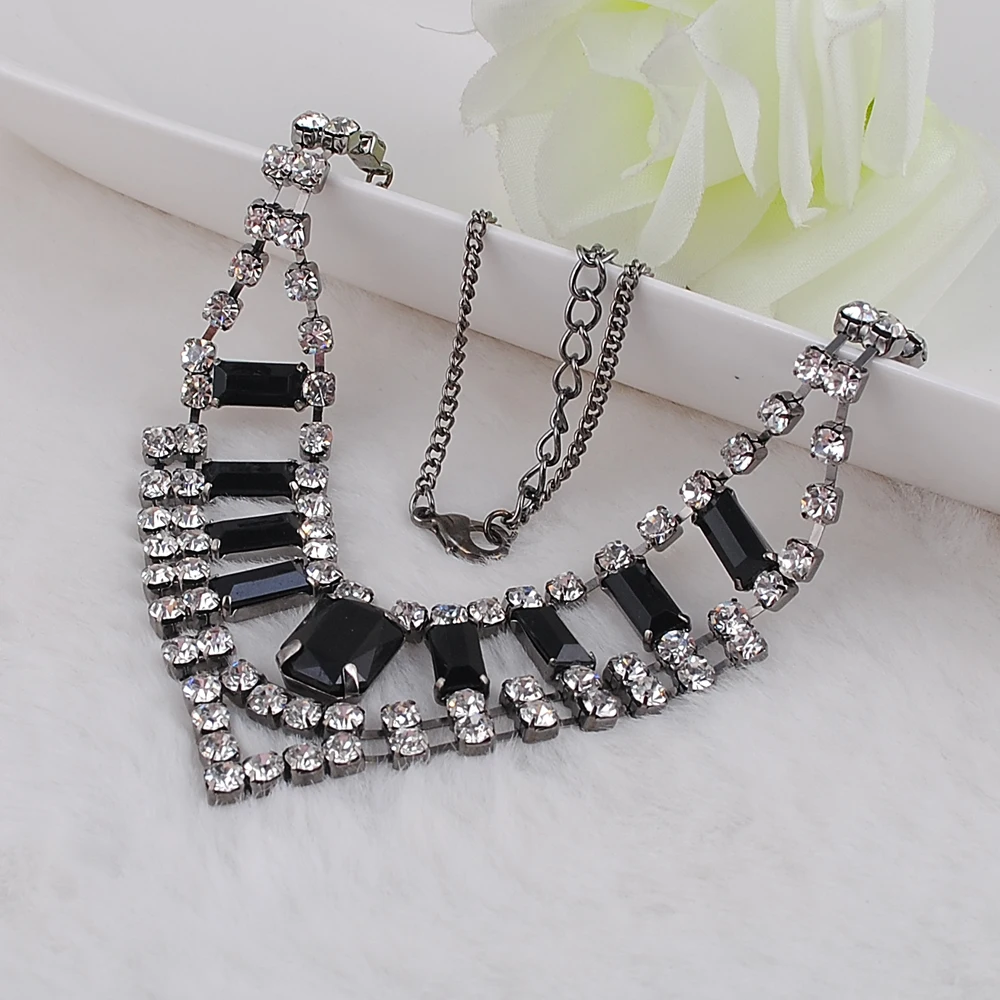 Ожерелье в форме когтя V образная черно белая акриловая цепочка ювелирные