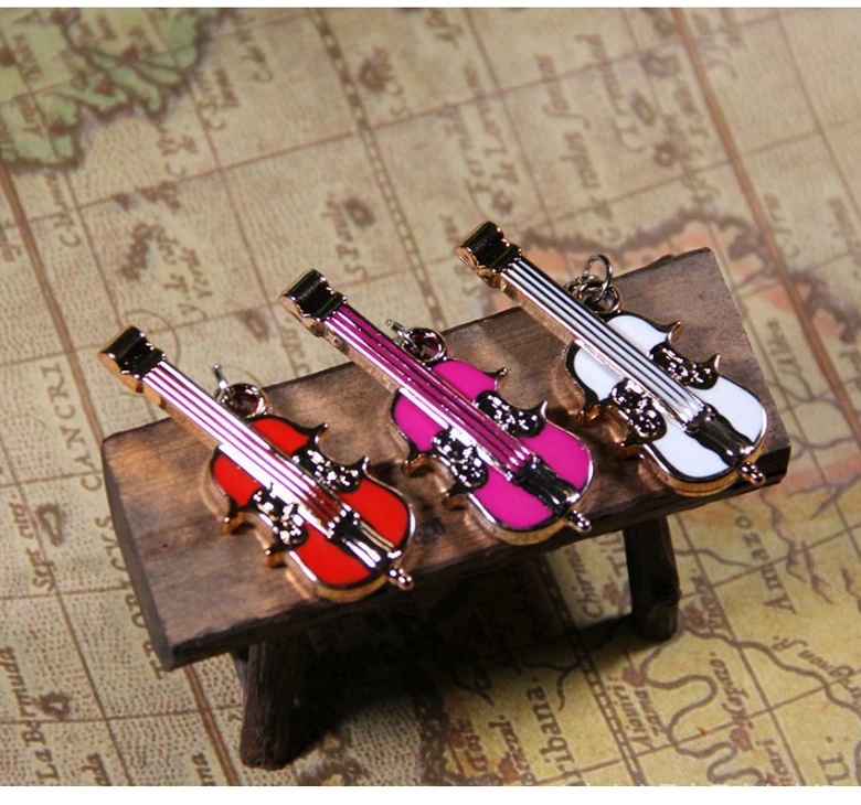 100 шт./лот брелок для ключей в виде скрипки разных цветов Музыкальный Музыкальные