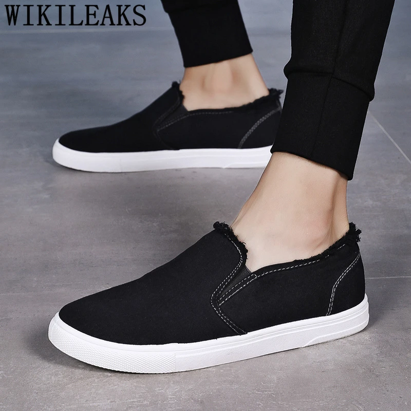 Парусиновая обувь мужские лоферы без шнуровки для мужчин белая на плоской