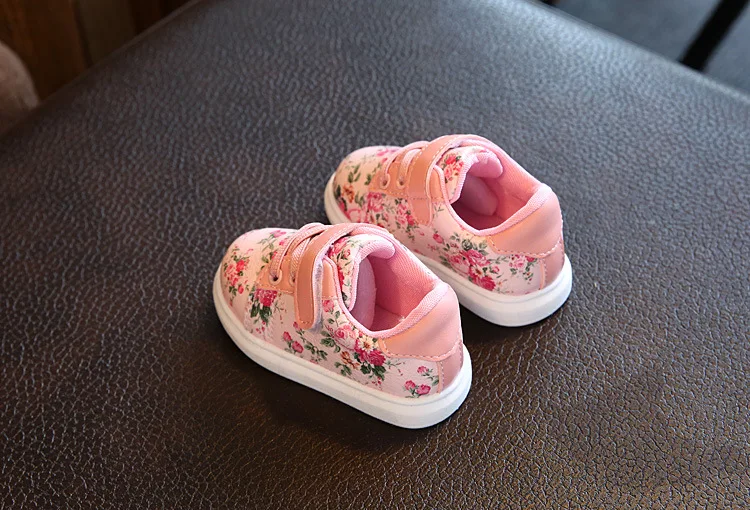 Новая детская обувь для девочек; модная детская повседневная обувь; милые детские кроссовки с цветочным принтом; дышащая обувь для маленьких девочек; европейские размеры 21-30