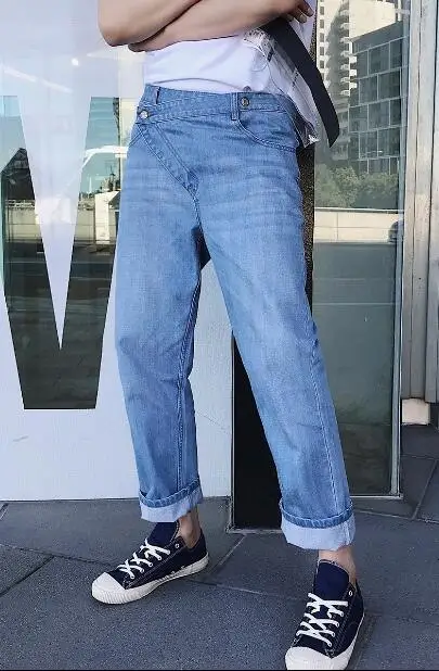 

2018 Korean version of the new style washing personalized trousers button baggy pants M-XL! Spring jeans for men