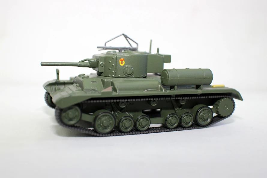 Редкая модель из сплава 1:72 российского военного танка EAC литых под давлением