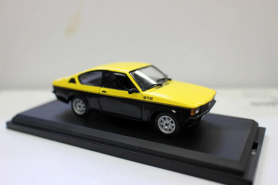 Завод 1:43 Opel Kadett GT/E 1976 бутик сплав автомобиль игрушки для детей модель детской игрушки подарок оригинальная коробка
