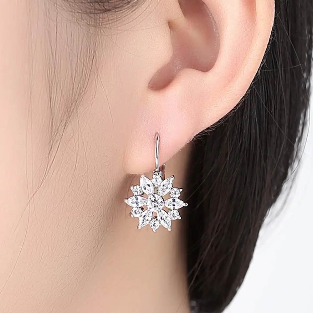 Beiver бренд 4 цвета кристалл цветок серьги гвоздики для женщин Bijoux Винтаж Любовь Свадебные серьги массивные ювелирные изделия
