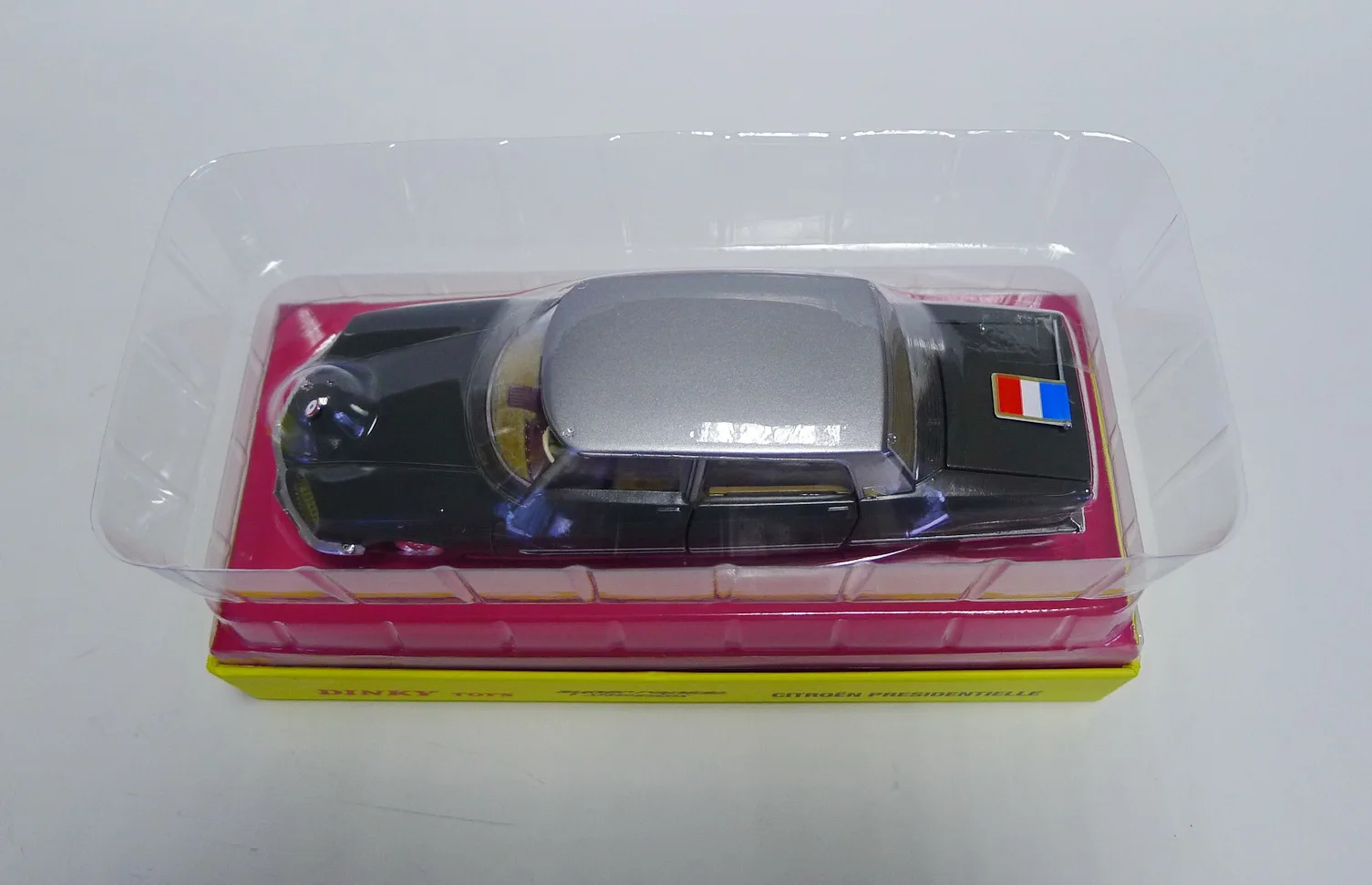 Atlas Dinky Toys 1435 citroёn DS presidentielle 1:43 литье под давлением