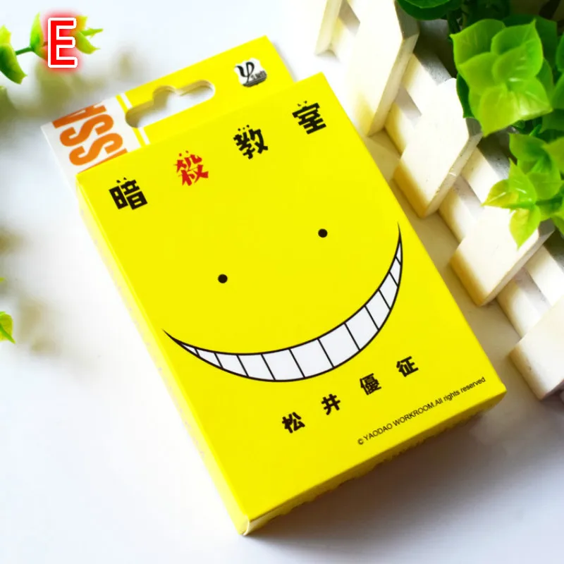 

Foreign trade new animation hardcover edition box color coated board card poker figures