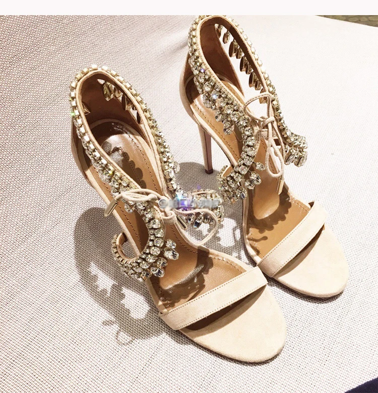 Великолепные сандалии со стразами для девочек Модельные туфли на ремешке с