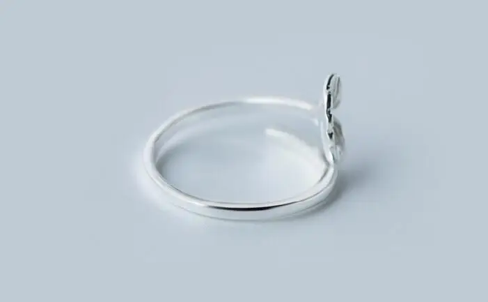 Регулируемый натуральная кожа. Во внутренней структуре используется