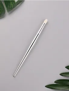 Кисти для макияжа, синтетические, пластиковые, 1 шт.