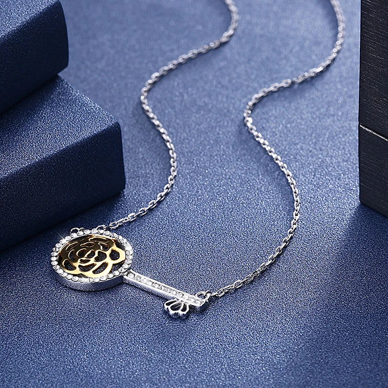 Подвеска-брелок Женская из серебра 925 пробы с кристаллами |