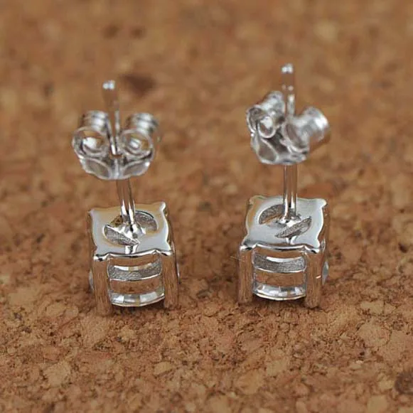 Новинка 2016 белые однотонные CZ серьги-гвоздики для женщин и мужчин четыре когти 3a