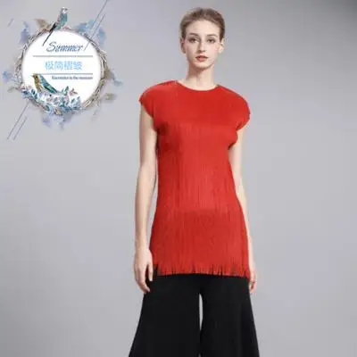 Женская футболка с круглым вырезом цветочным принтом | одежда