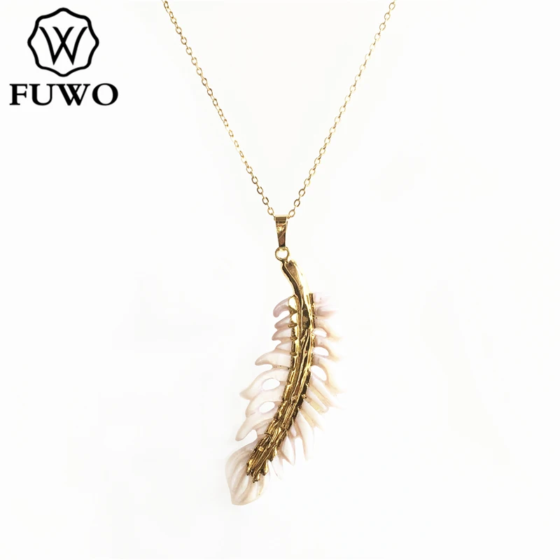

FUWO Natural Sea Shell Olive Leaf Necklace With Gold Trimmed High Quality Brass Chain Carved Leaves Jewelry Gift NC519