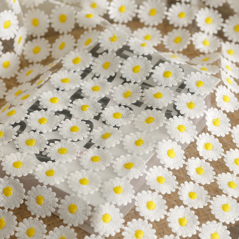 LASUI 3 ярдов DIY юбка свадебное платье аксессуары Красивая Белая Маргаритка Вышивка Мягкая Сетка кружевная ткань тонкой работы X0553