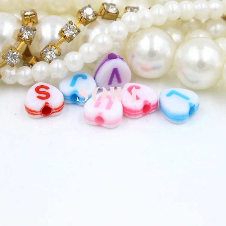 Бесплатная доставка 100 шт./лот 7 мм Смешанные Красочные сердца алфавит/буквы