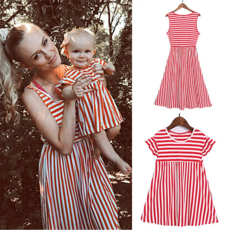 Новинка лета 2019 милые Семейные комплекты для мамы и дочки платья в полоску
