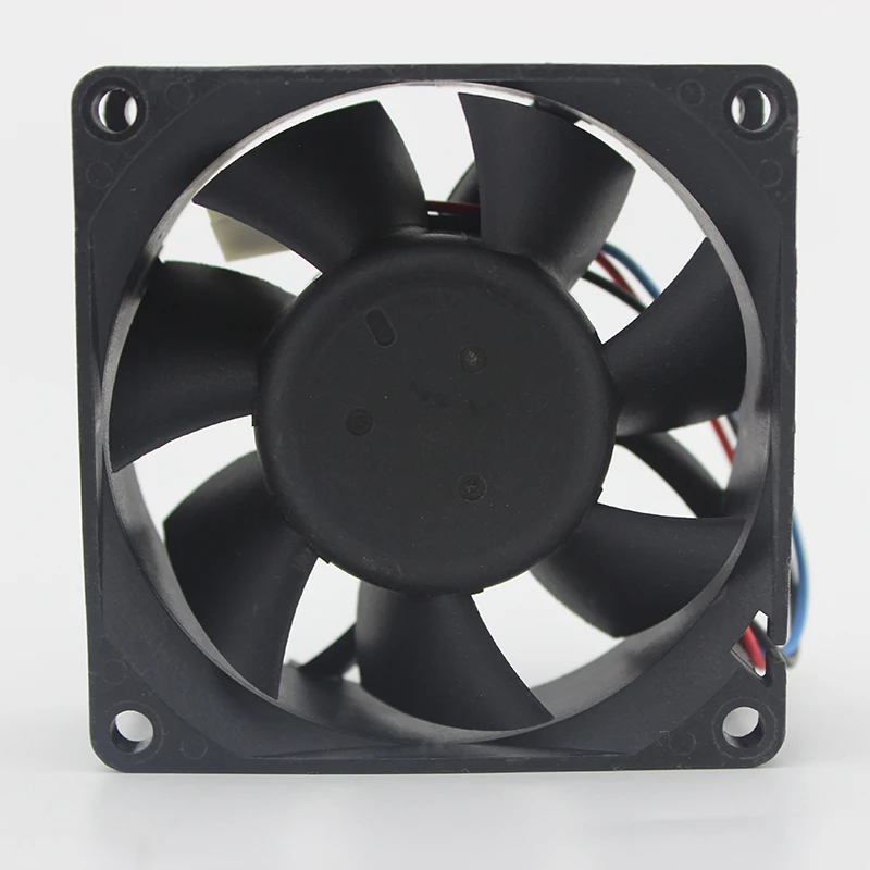 

Delta 7025 12V 0.76A AFB0712SH 7CM / cm 70x70x25mm double ball air volume fan