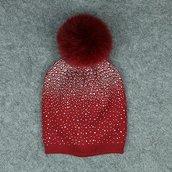 Белый норковый мех шапки с помпонами Hat Женская шерстяная шапка для девочек Меховые помпоны женские зимние шапки вязаные со стразами брендовые чулки шапка - Цвет: Wine red