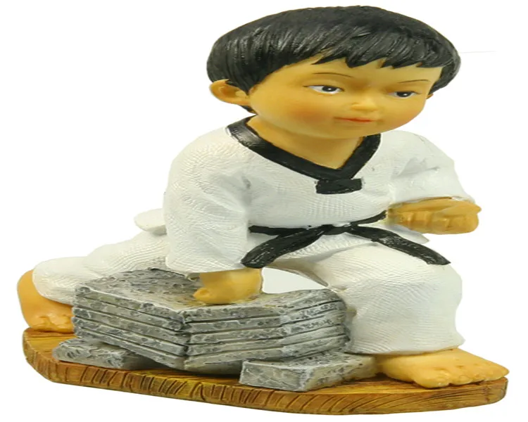 Полимерные поделки в Корейском стиле из серии тхэквондо фигурка виде трещин