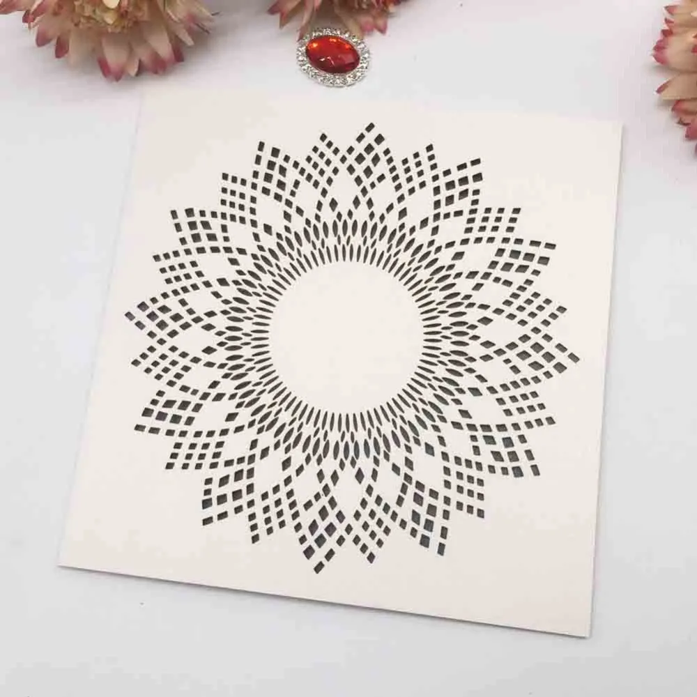 

40pcs/lot Square Delicate Carved Pattern Wedding Invitations Birthday Party Invitation Card Hollow Decorative Greeting Postcard