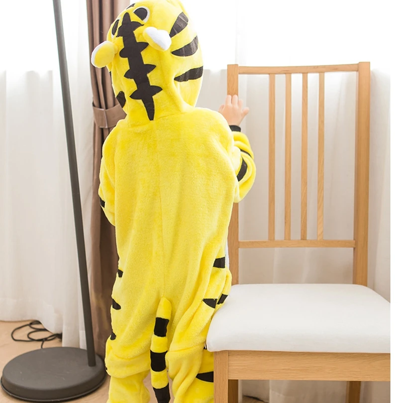 

Kids Animal Pajama Onesie Pyjamas Yellow Tiger Cos Costume Hooded Pijama Flannel Full Sleepwear
