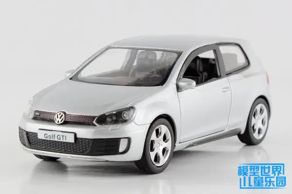 Free shipping silver Alloy model car toy 1:36 Volkswagen Golf double open the door back of |