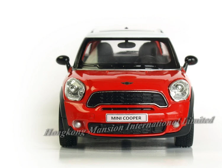 1:36 Масштаб литья под давлением металлический сплав модель автомобиля для MINI Cooper S земляк Коллекция Модель оттягивание игрушки автомобиль-красный/белый/черный/синий