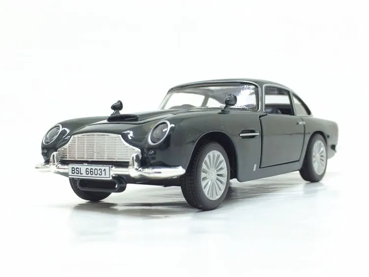 1:32 весы Aston Martin DB5 Литой Сплав металла роскошный классический спортивный автомобиль модель вытяжной задний звуковой светильник коллекция детских игрушек